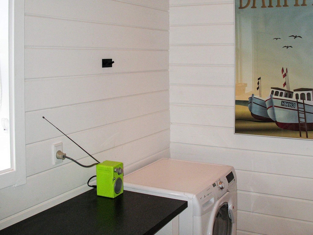6 Person Holiday Home in Vaeggerlose