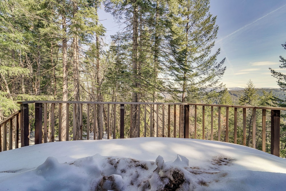 Off-grid Geodesic Dome: Nevada City House w/ Views