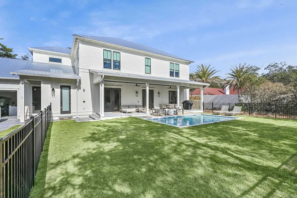 Alibi 30A by Avantstay 6bdr, Private Pool, Steps to Beach