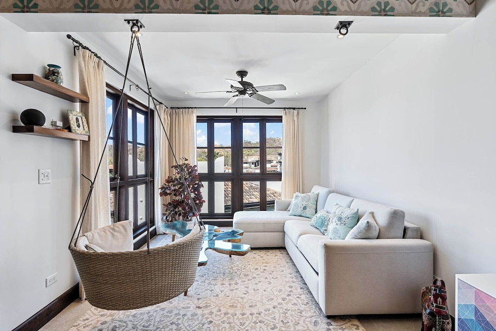 Trendy Condo with Modern Decor, Stunning Ocean Views, and Exclusive Beach Club Access