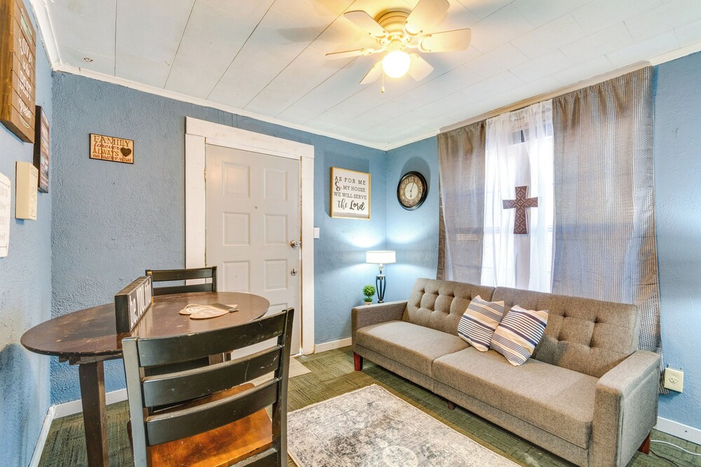 Centrally Located North Little Rock Studio w/ Yard
