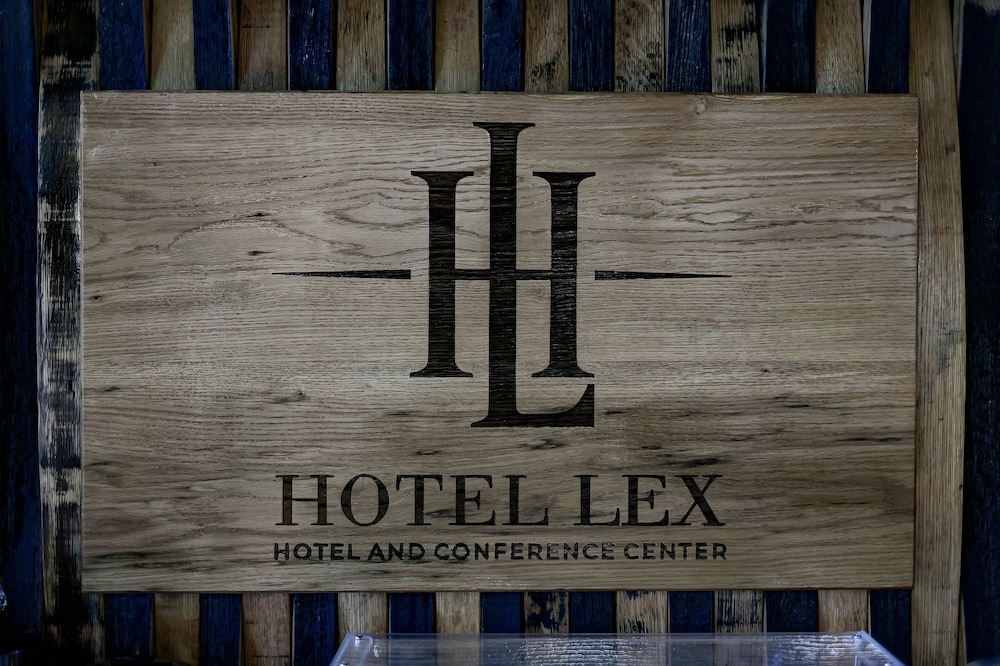 Lexington Vacations - Hotel Lex - Property Image 28