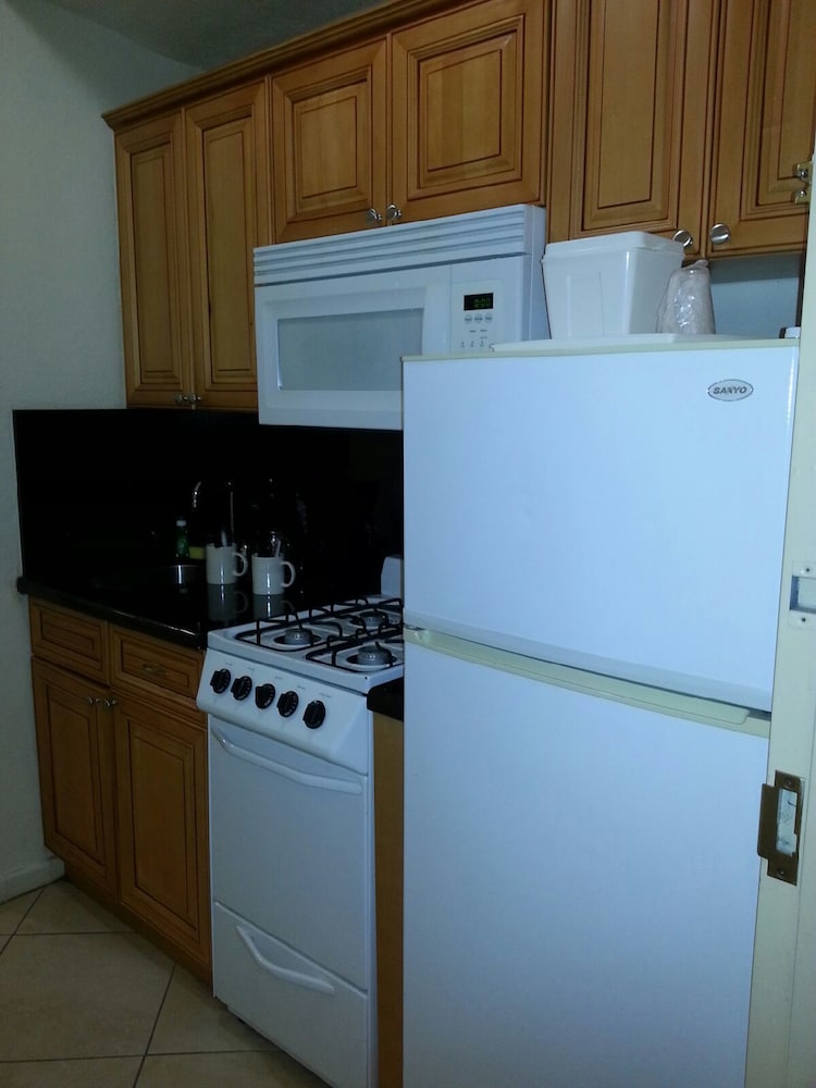 Hollywood Beach Resort -two Bedrooms Sleeps 6