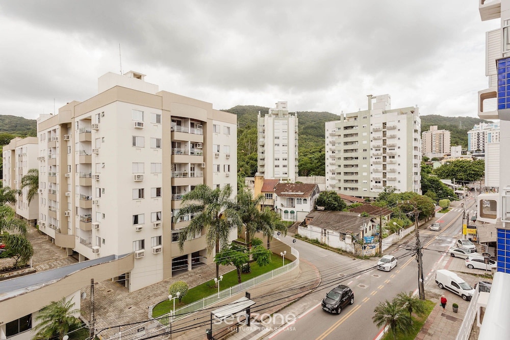 Beautiful apt w Modern Design 400m/udesc - Abz302