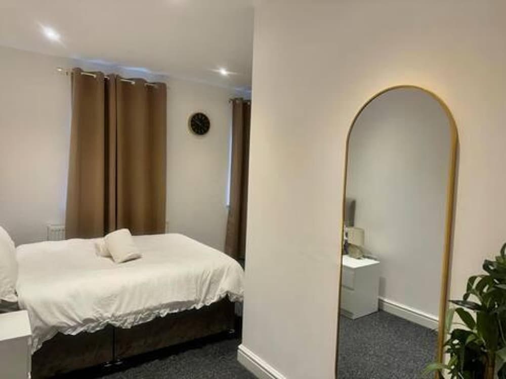 Lewisham - Apartment - Sleeps 5 - 93ws