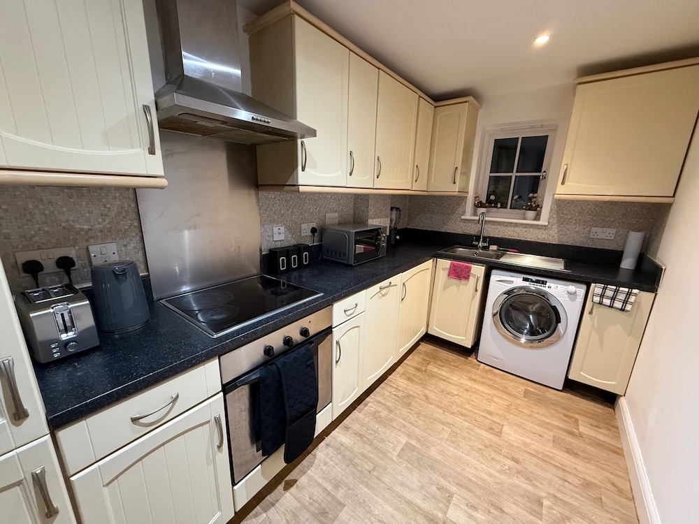 Guildford Court Apartment in Colchester
