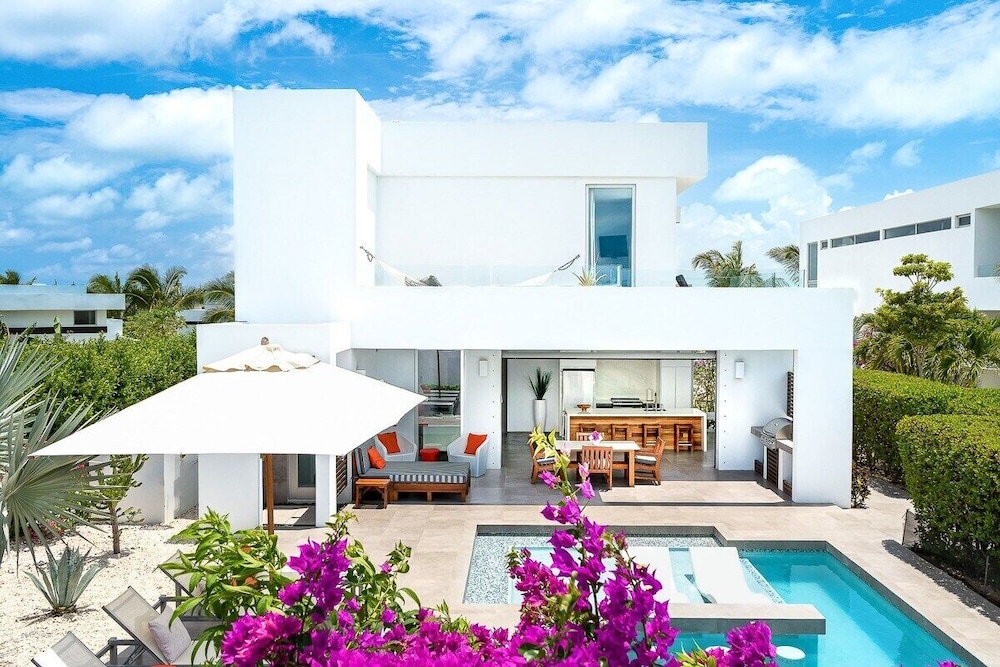 2bdr Oceanside Vacation Villa, Hotel Amenities v3