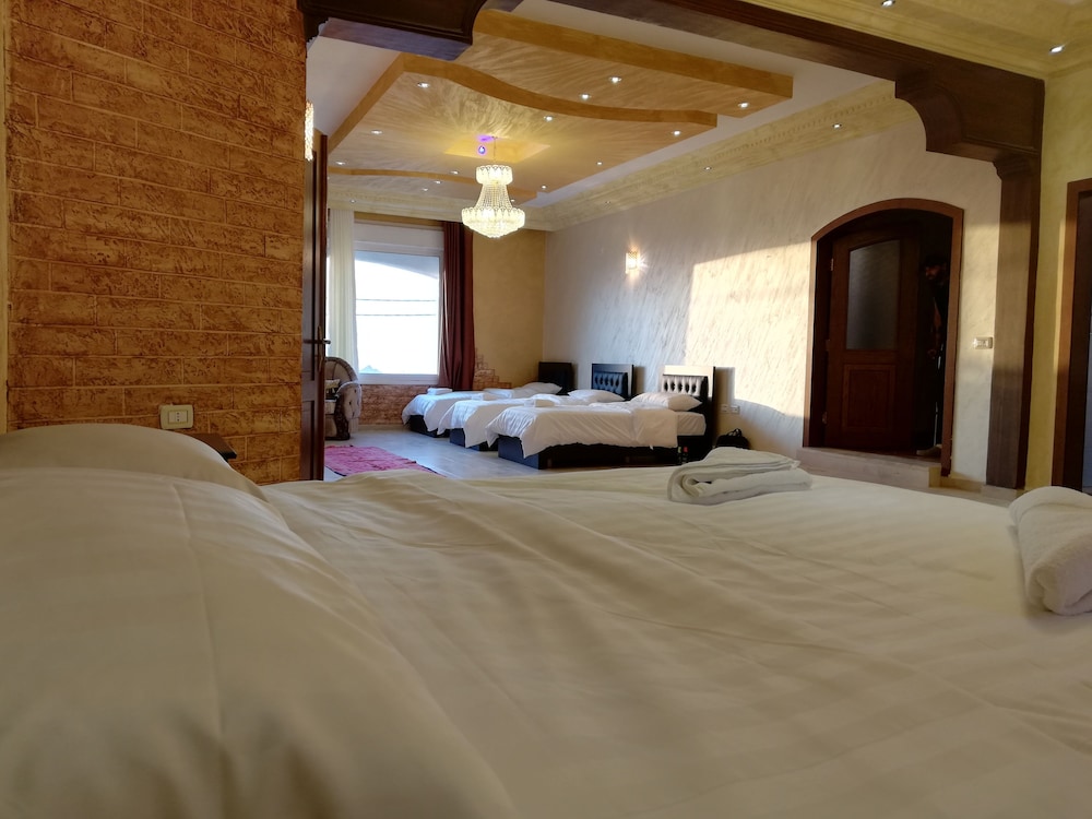 Jabal Bed & Breakfast view 5