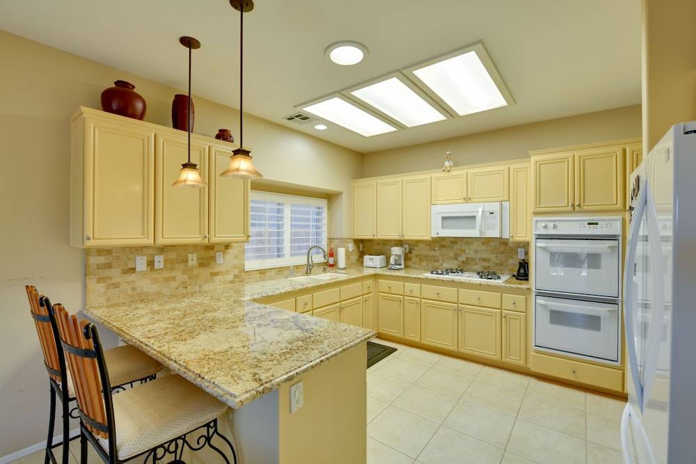 065870: 'bella Vista' 3 BR Hideaway Near Coachella
