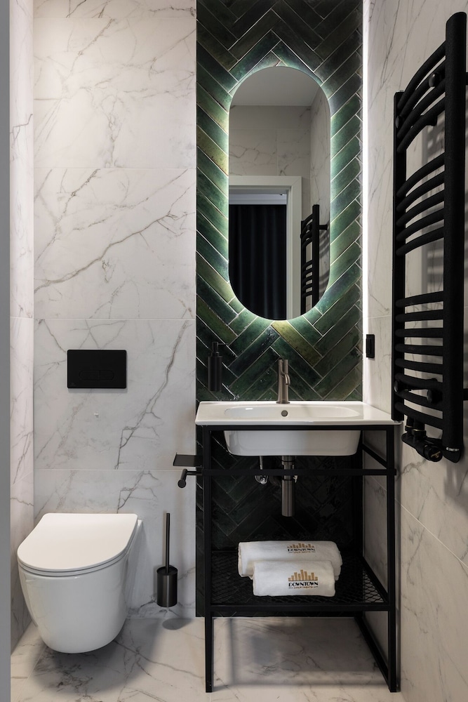 OLD TOWN Charm & Chic by Downtown Apartments
