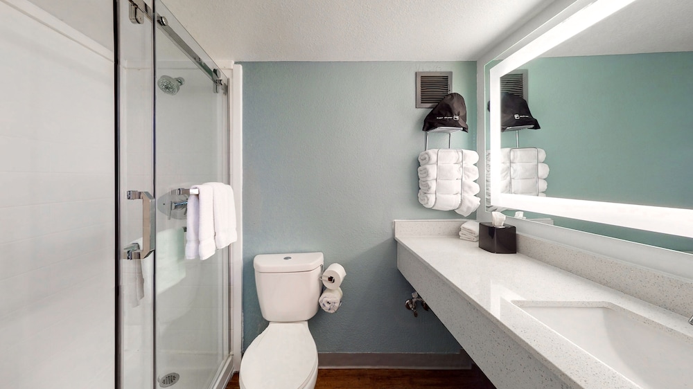 voco College Station Aggieland by IHG