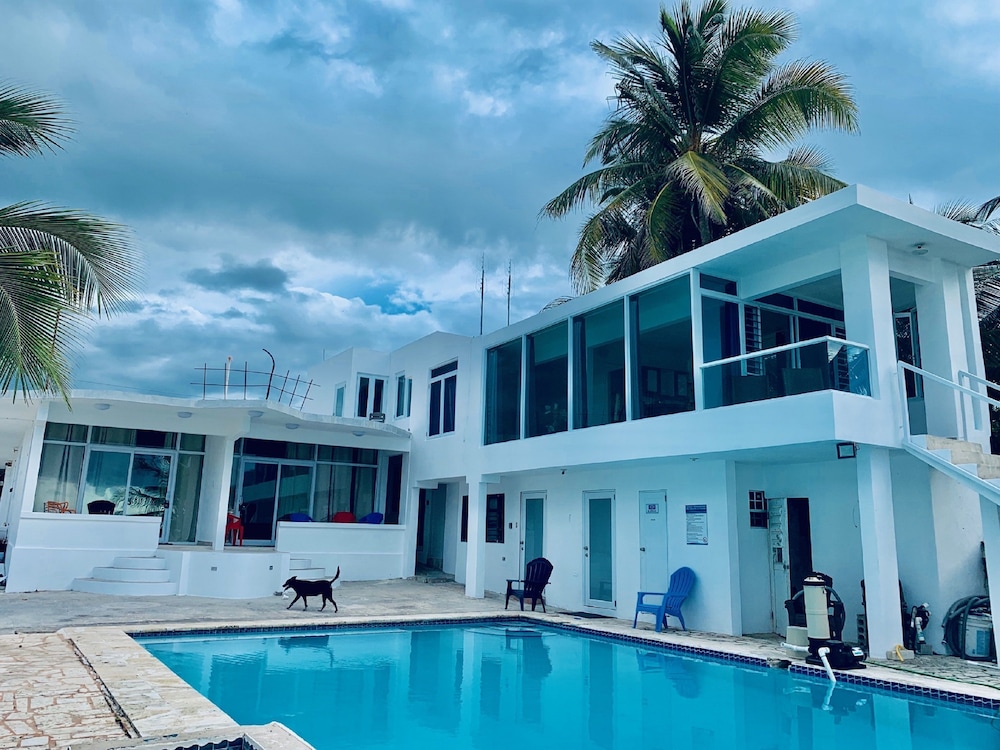 Ventana al Atlantico at Arecibo 681 Ocean Drive