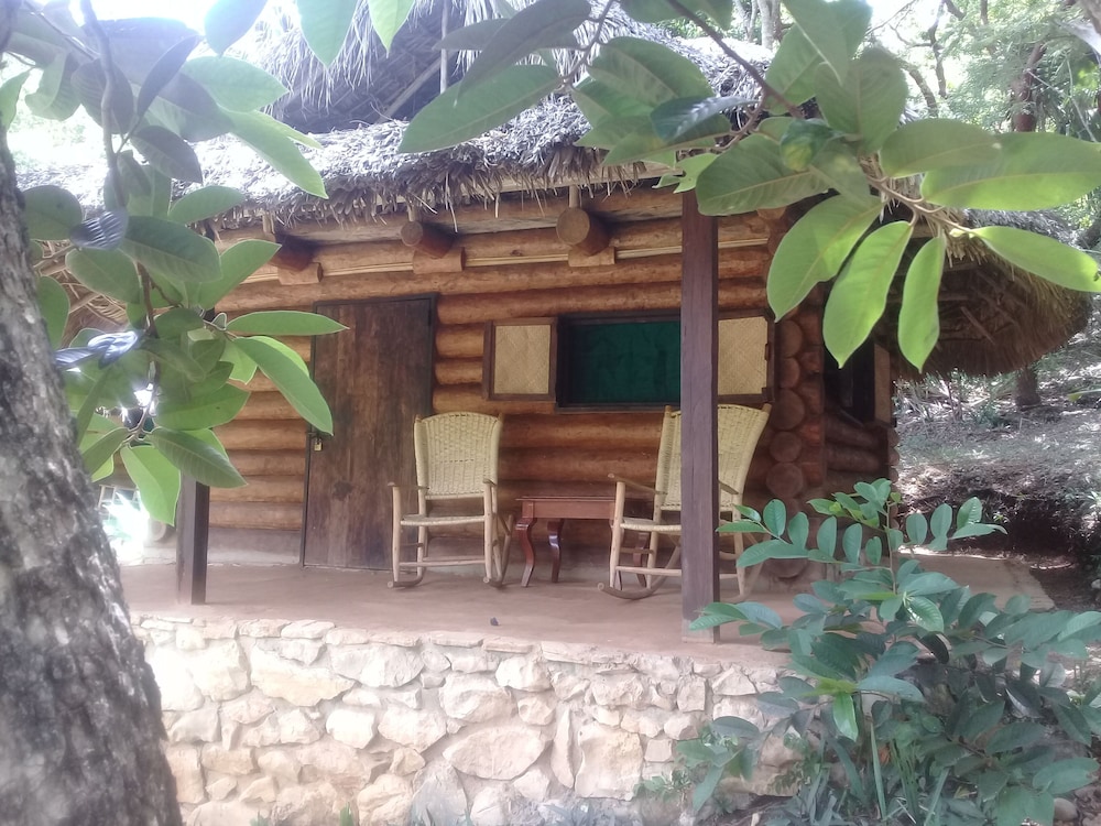 Sierraverde Cabins Rosewood view 4