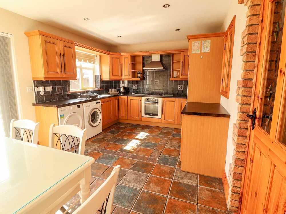 4 Killimer Road