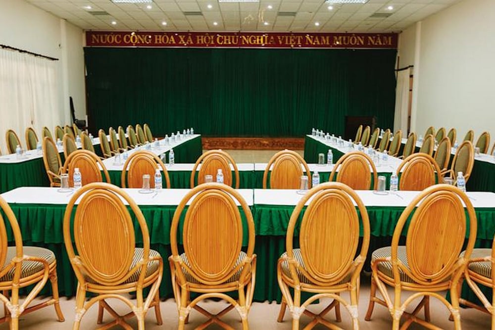 Lăng Cô Beach Resort