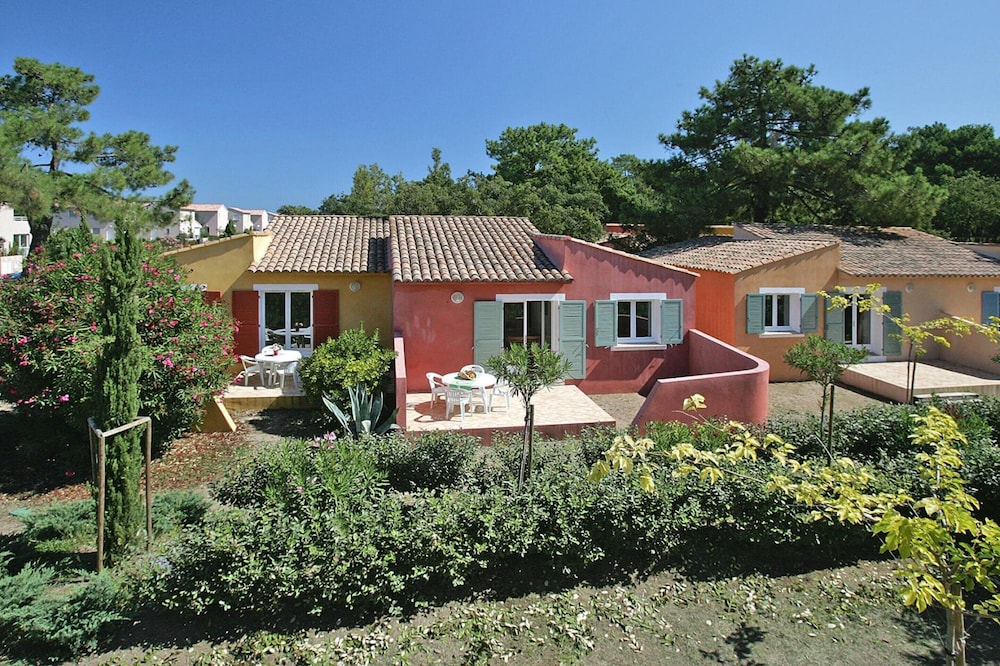 Apartment by Lido Beach & Biguglia Lagoon