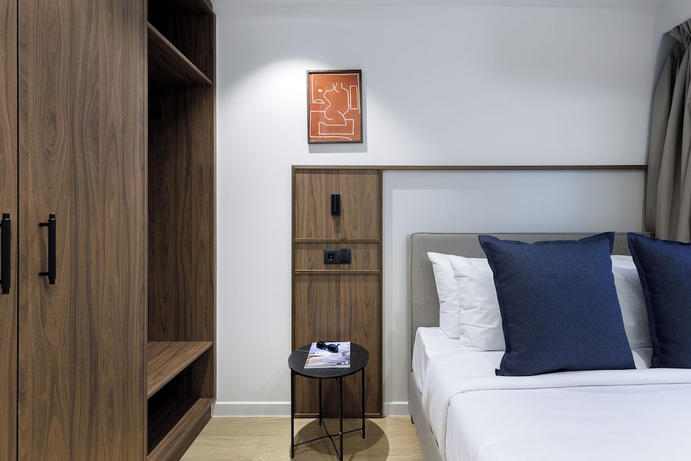 MoRe by Zoia Living