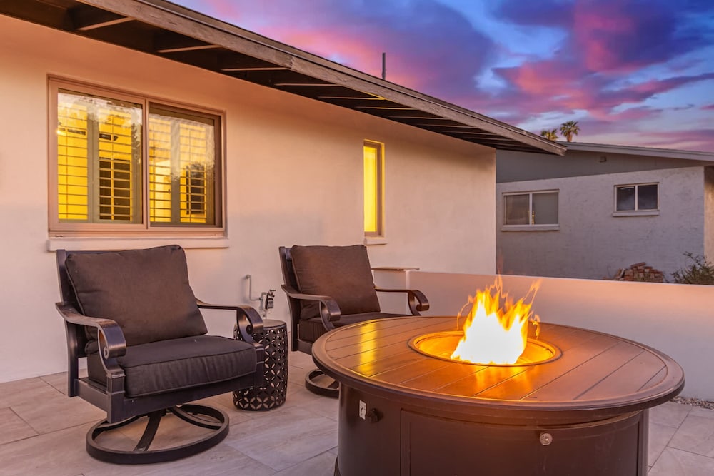 NEW The Wentworth Luxe Retreat Pool Spa