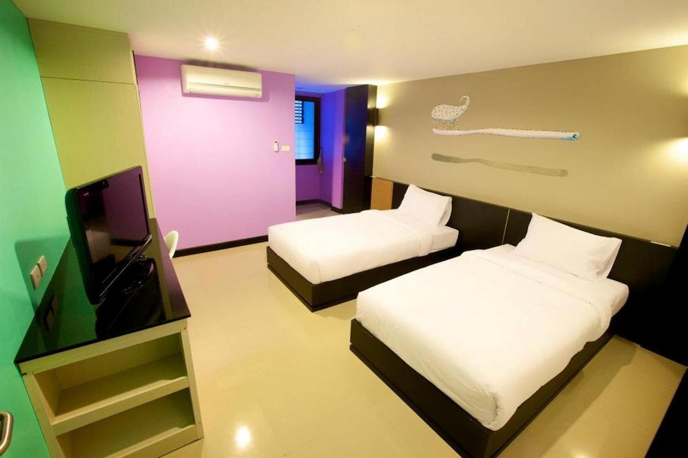 Pentahug Hotel