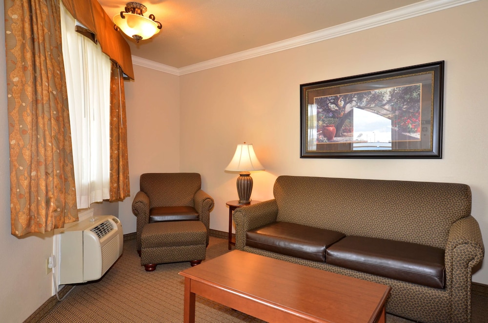 McAlester Vacations - Best Western Inn Of McAlester - Property Image 9