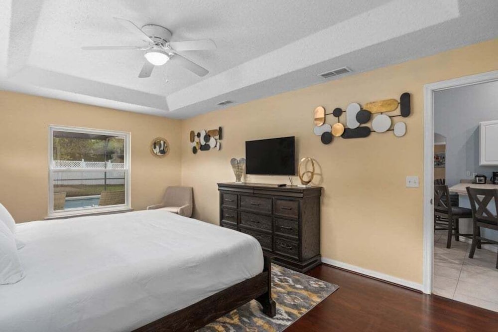 Legacy Park Villa: 5br, Pool, Spa & Near Disney 5 Bedroom Villa