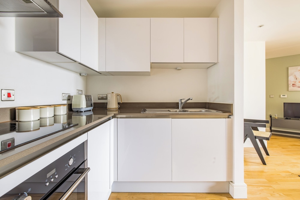 Modern 1 bed flat in Greenwich