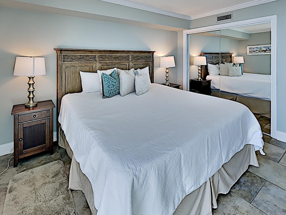 Sabine Yacht & Racquet by Southern Vacation Rentals, photo 30