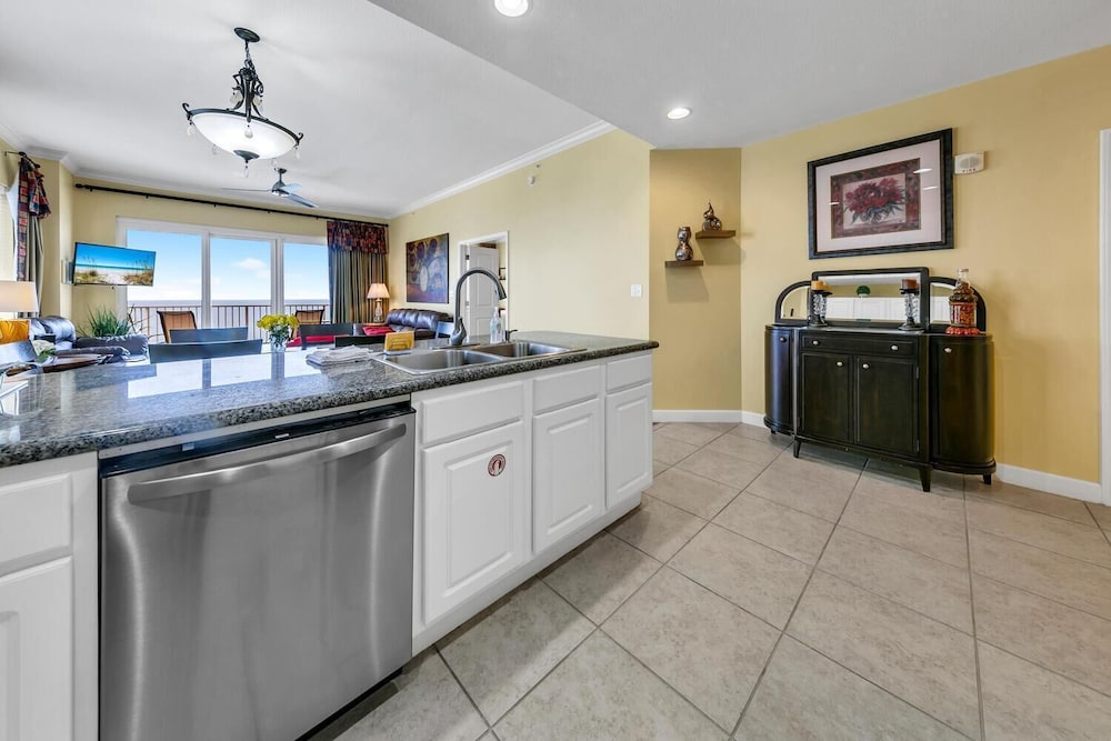 Grandview East 1401