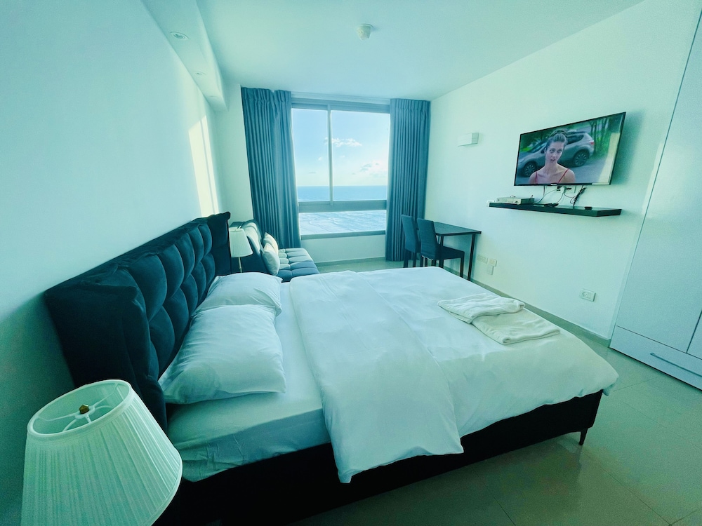 Carmel Holiday Apartments