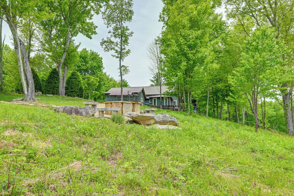 On 22 Acres: Cullowhee Craftsman Home w/ Mtn Views