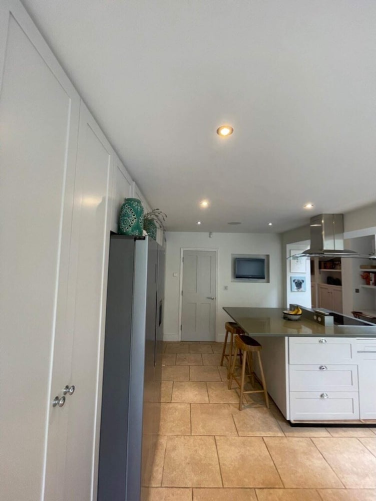 Secluded & Serene 3BD Family Home - Wandsworth!