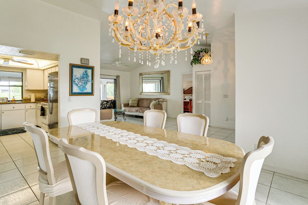 4 Mi to Beach: Canal-front Home in Port Charlotte!