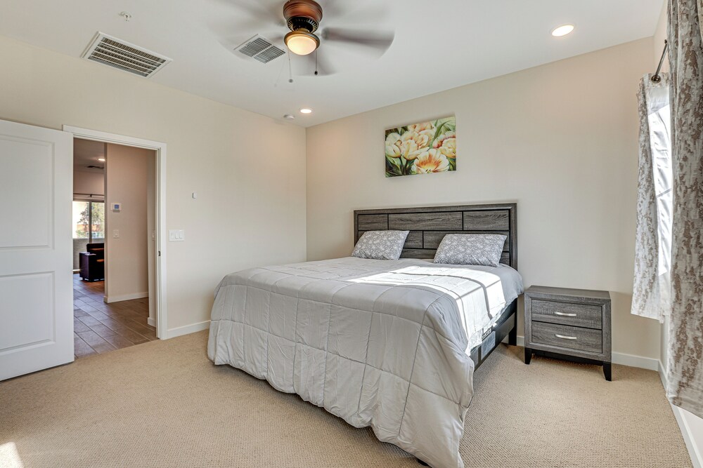 Community Pool & Hiking Trails: Deer Valley Condo