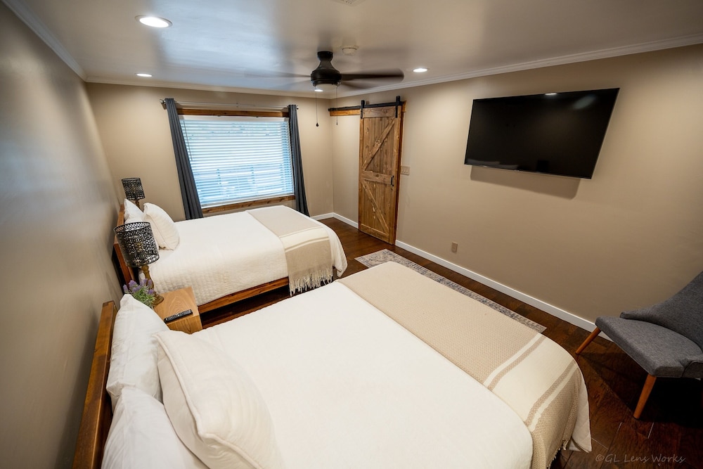 Rayburn Resorts