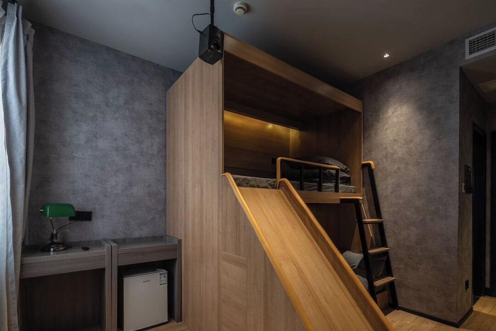 Iforest Youth Hotel - Nanjing Road Pedestrian Street Huanghe Road Store