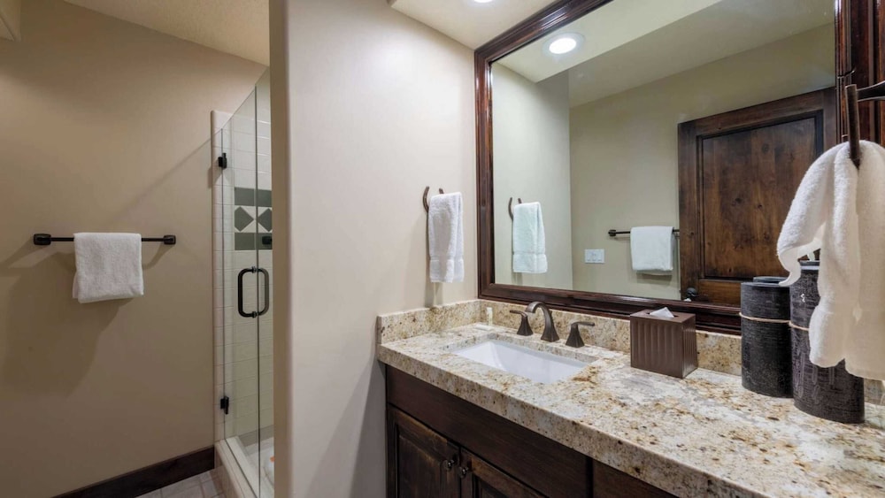 Jupiter Peak by Avantstay Near Deer Valley Base w/ Hot Tub!