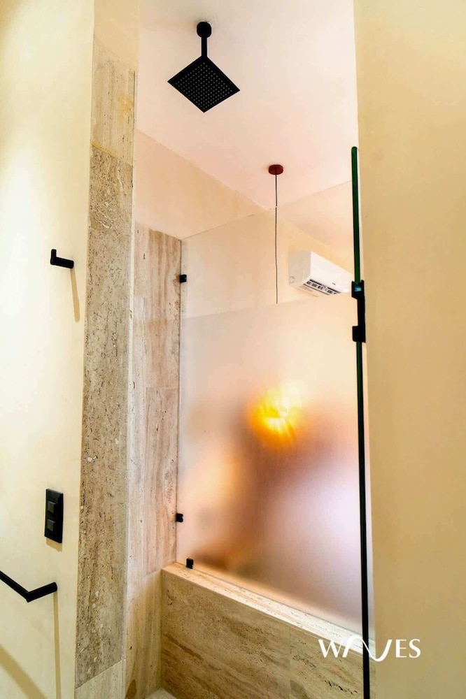 Great Located Studio PH With Private Pool by Waves Management
