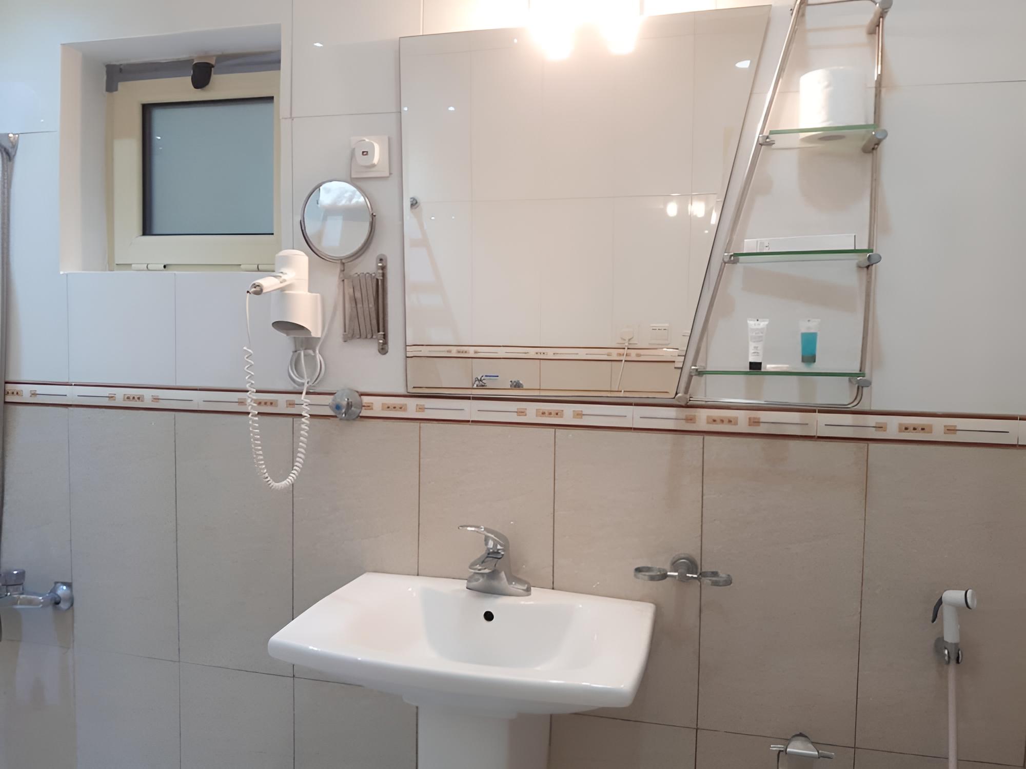 Mani VIP Suites