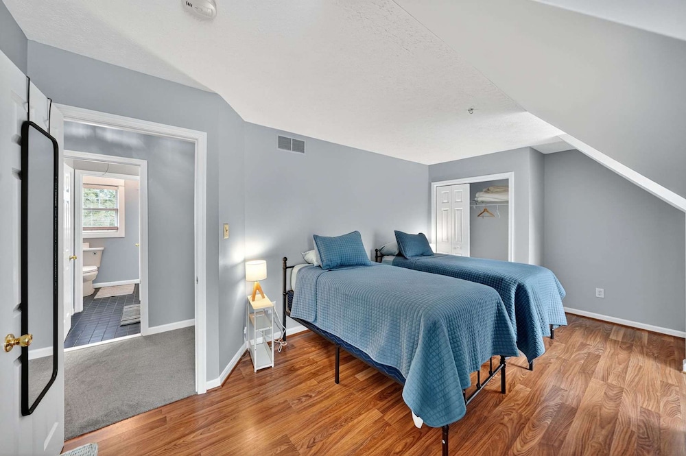 Waterfront Kent Island Retreat 5BR Sleeps 12 Near Weddings Annapolis
