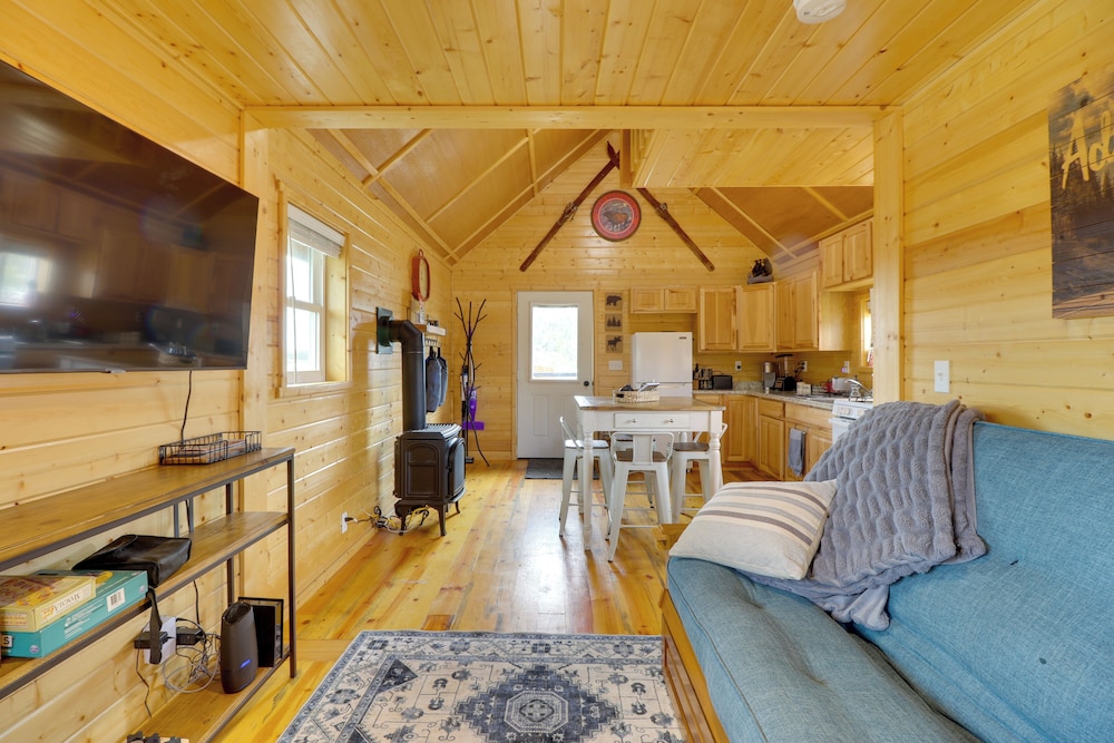 Lake Access, Fire Pit: Glacier Country Getaway!