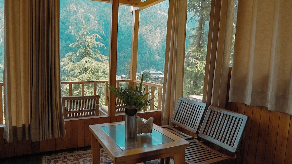 WOW Treehouse & Cottages