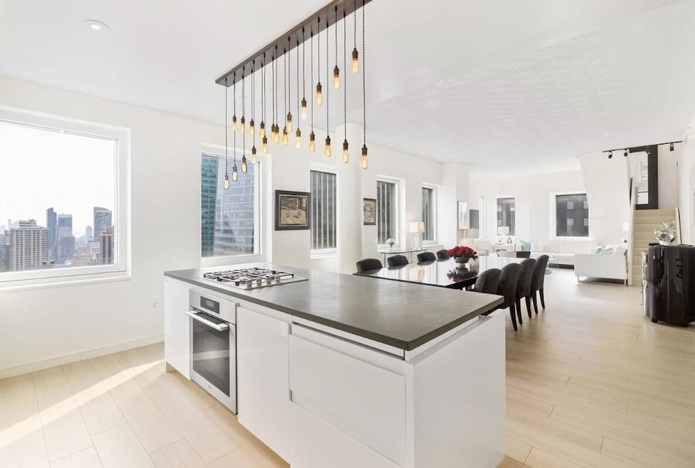 5 Bedroom Luxury Apartment - Grand Opening Promotion - 3