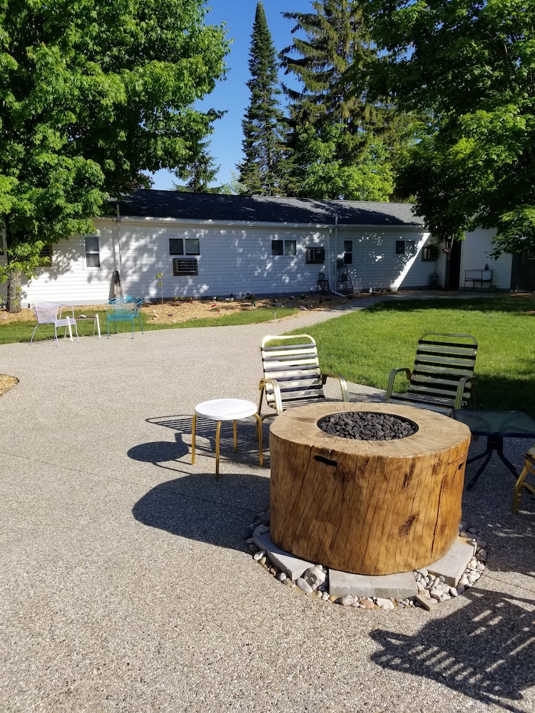 Torch Bay Inn