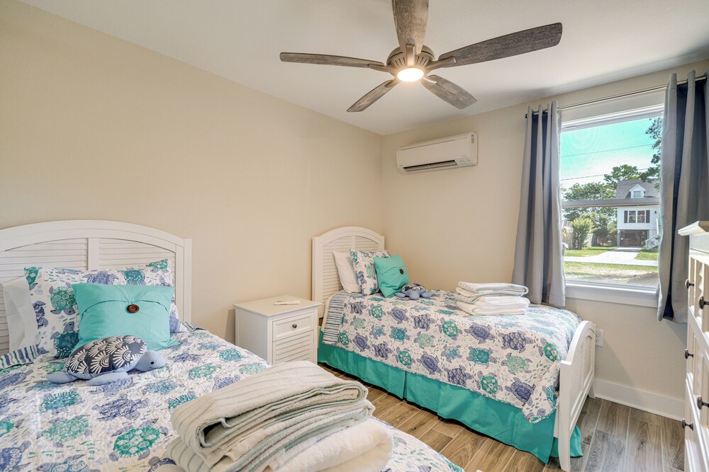 Private Dock & Beach Access: Outer Banks Area Home