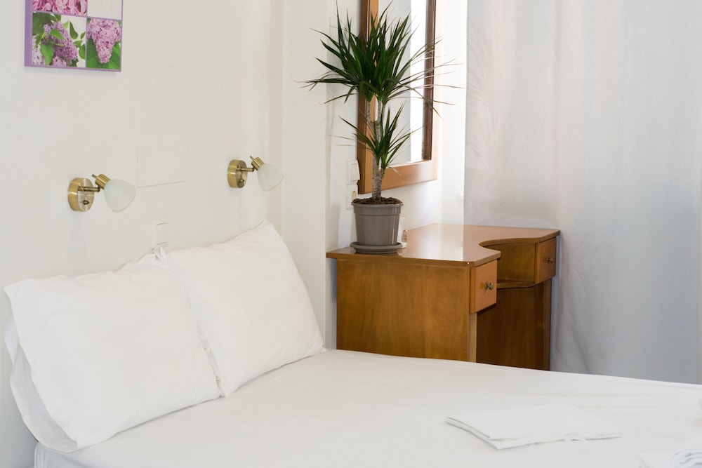 Greta Apartments