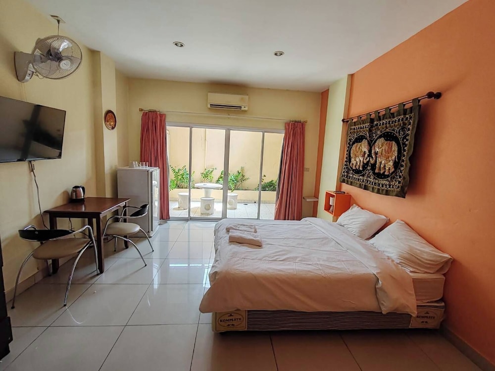 Jomtien Hostel