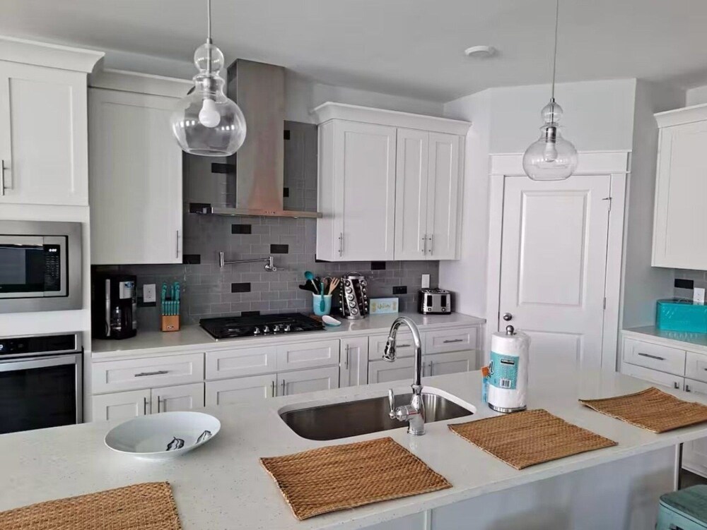 Pet Friendly Beach Retreat on 30a - Sleeps 14