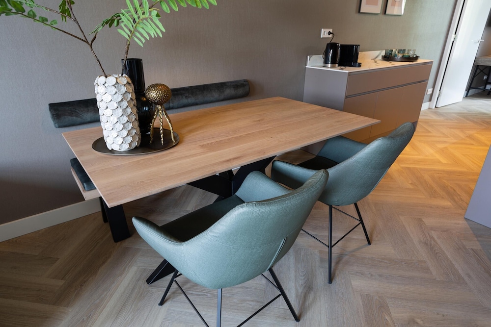 Stylish 2-bedroom Apartment in The Hague