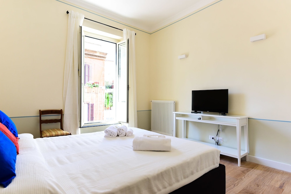 Monti Apartment