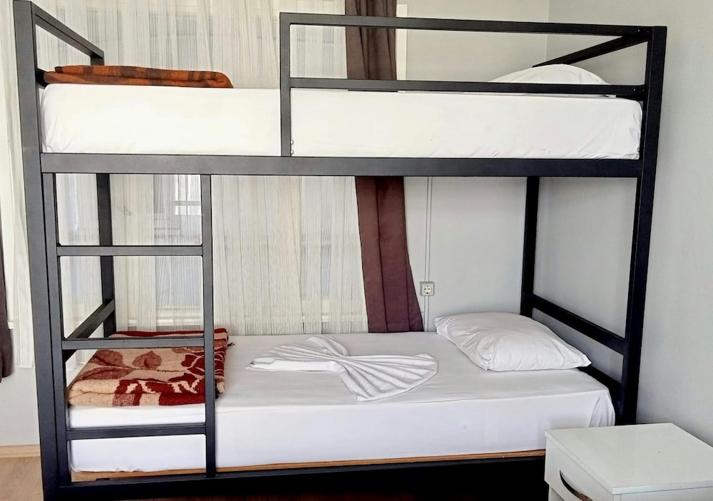 Sultan Hostel & Guesthouse - Image 12